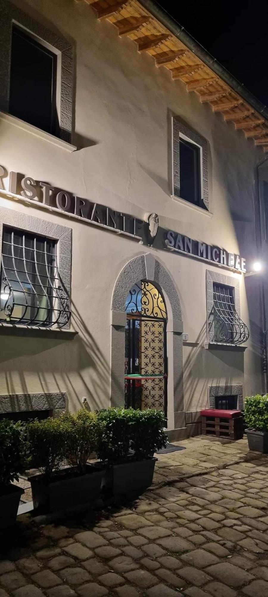 Hotel La Grotta San Michele Montevettolini Esterno foto