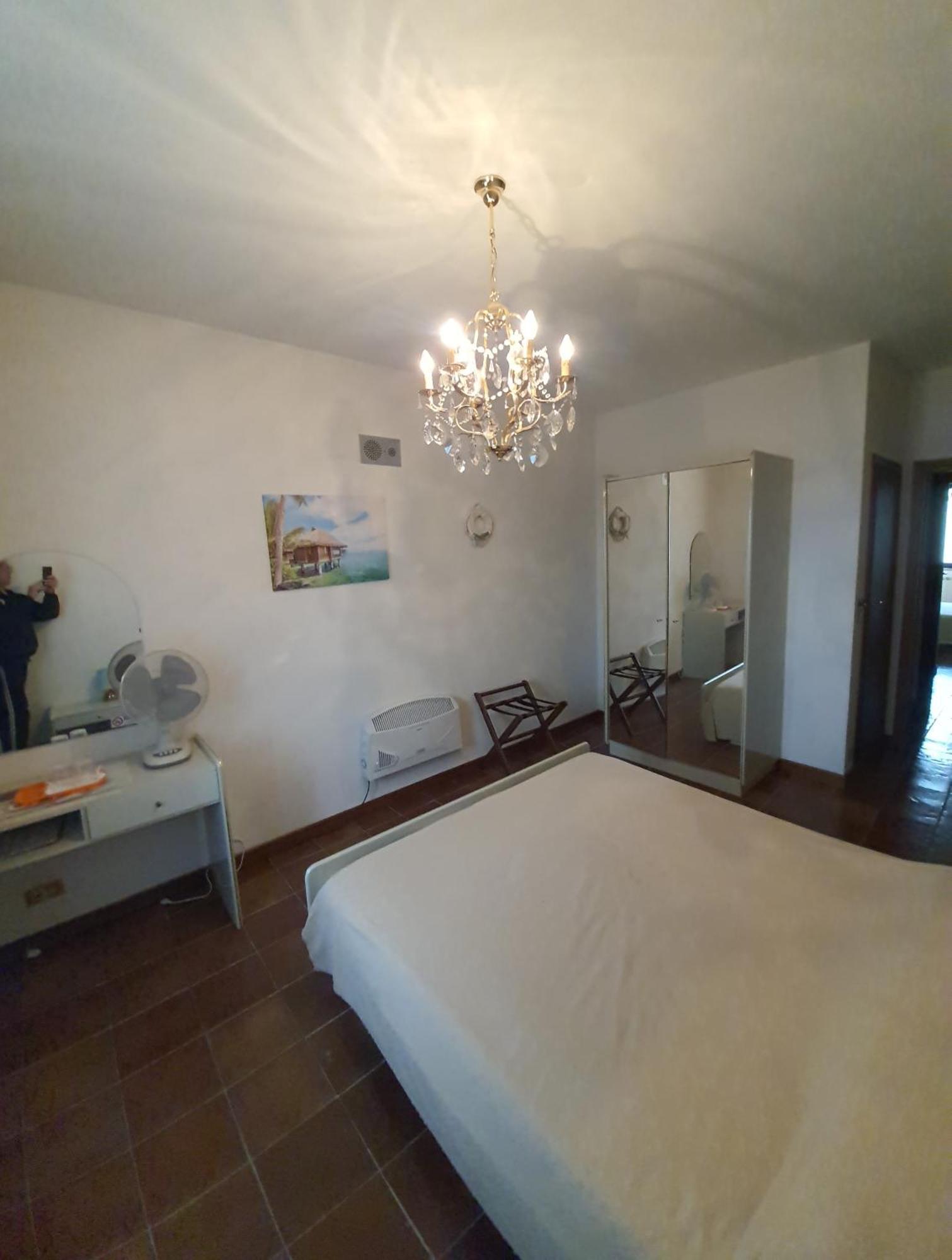 Hotel La Grotta San Michele Montevettolini Esterno foto