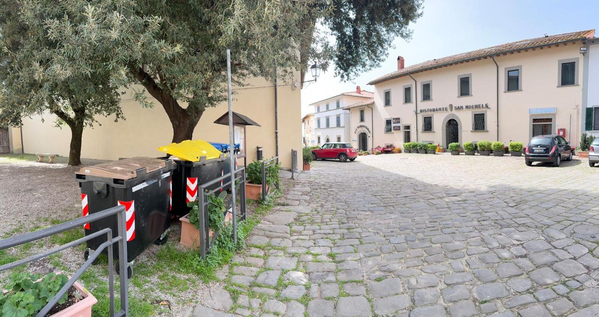 Hotel La Grotta San Michele Montevettolini Esterno foto